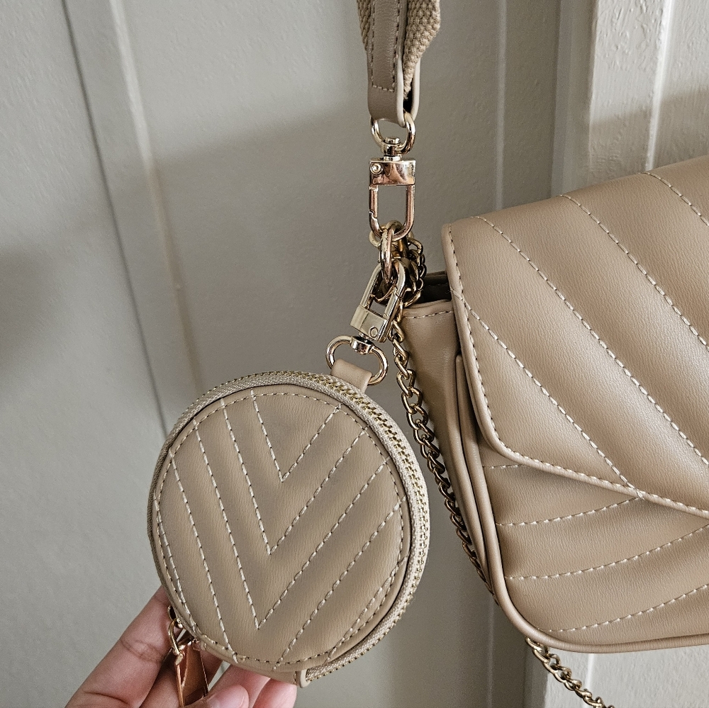 Crossbody Bag - Picture 3 of 12